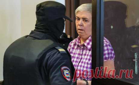 Для педиатра Надежды Буяновой запросили 6 лет по делу о фейках про армию. Педиатра обвиняют в фейках об армии, в окончательное обвинение добавили мотив расовой, национальной или политической ненависти. Буянова вину не признает и считает, что ее оговорили