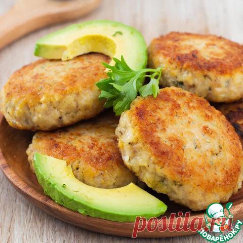Котлеты-Хасс. Нежные котлеты- Хасс по моему фирменному рецепту, радуйте своих любимых домашних вкусняшками
 Рецепт:
 Смешать все ингредиенты, пюре из авокадо добавить в фарш, так же добавить муку и яйцо, сформировать котлетки, посолить по вкусу, запекать либо в аэрогриль либо на подсолнечном масле на сковороде до золотистой корочки
 Приятного аппетита!