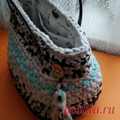 Сумка-корзинка ,Из серии удобство и комфорт.
#вяжубузулук 
#вяжуипродаю 
#вязаниеизтрикотажнойпряжи