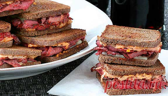 Сэндвич «Рубен» с говядиной - Академия T-Bone Сэндвич «Рубен» — это классический американский горячий бутерброд.Сегодня мы поделимся с вами классическим рецептом сэндвича «Рубен»