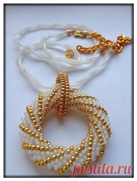 biser.info_83826_kuchka-novogodnih-podarkov_1388692803.jpg (505×665)