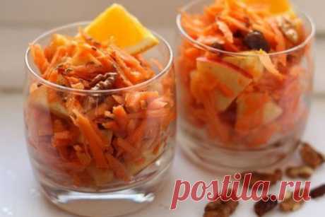 Витаминный морковный салат с изюмом и апельсиновым соком - Сайт для женщин Можно есть весь день и не поправляться!!! Ингредиенты: яблоки — 160 г морковь — 300 г апельсины — 1/2 шт. грецкие орехи — 70 г изюм — 50 г лайм — 1/2 шт. корица молотая — 1,5 ч.л. масло растительное Приготовление: Натираем на крупной терке морковь. Яблоки нарезаем средними кусочками. Заливаем изюм кипятком и оставляем …