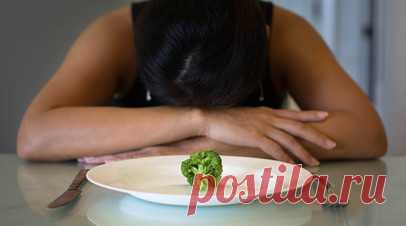 Врач Кашух назвала слишком строгую диету главной ошибкой желающих похудеть. Врач-гастроэнтеролог, эксперт лаборатории «Гемотест», к. м. н. Екатерина Кашух рассказала о главных ошибках, совершаемых желающими похудеть. Читать далее