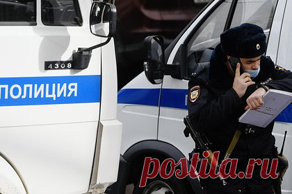 Под Москвой раненного на СВО бойца избили под крик «мы вас тут будем добивать». В городе Чехове Московской области группа мужчин избила участника специальной военной операции (СВО), получившего ранение в зоне боевых действий. Депутат Госдумы Александр Хинштейн сообщил, что нападавшие выкрикивали, что «будут добивать тут» мужчину. Парламентарий призвал тщательно расследовать случившееся.