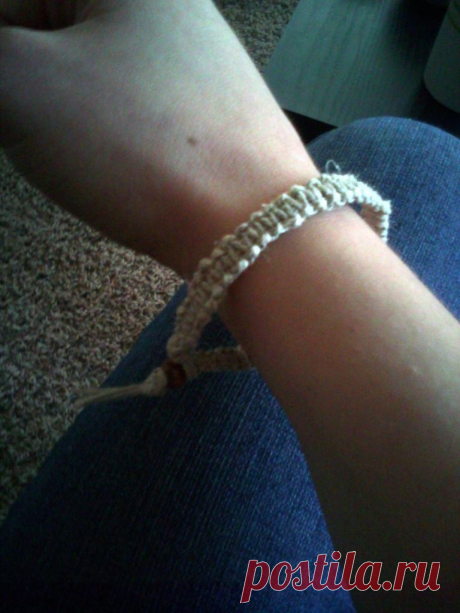 How to Make a Hemp Bracelet: 17 Steps