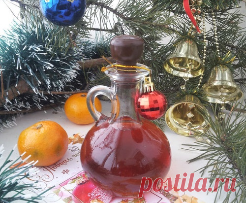 Новогодний апельсиновый ликёр с миндальным дыханием .