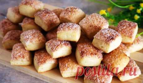 Быстрое печенье к чаю на кефире. Рецепт "на быструю руку" Оказывается, печенье довольно универсальный и многофункциональный продукт. Мы привыкли к тому, что печенье просто является вкусным вариантом десерта к чаю. Но на самом деле из этого вида выпечки можно варить пиво, создавать салаты, украшать торты. В давние времена англичане использовали печенья в качестве жевательной резинки. Мятное или цитрусовое могло хорошо спасти во время свидания от […]