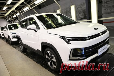 В России захотели делать больше «Москвичей». Автомобильный завод «Москвич», расположившийся на месте бывшего предприятия концерна Renault, захотел увеличить выпуск фирменных машин до 120 тысяч в 2025 году. Из них будет 25 тысяч электромобилей, следует из презентации компании. В 2022 году, согласно планам «Москвича», на заводе будет произведено 600 автомобилей.