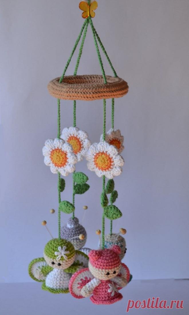 Мобиле аммигуруми на детскую кроватку
