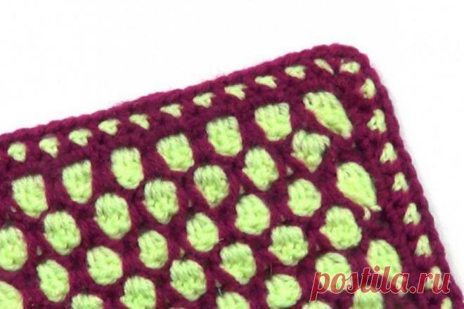 Простая двухцветная кайма Очень простая двухцветная кайма для отделки,  как цветных, так и однотонных вязаных изделий.