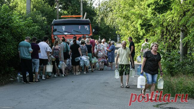 Власти Донецка организовали адресный подвоз воды