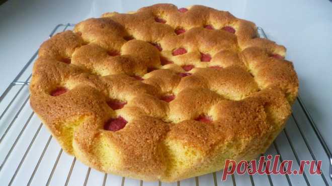 Шарлотка 


Очень удачный рецепт теста. Шарлотка всегда получается пышной. Начинка может быть любая: яблоки,груши,сливы,ягоды,ревень и т.д.Тесто также отлично подойдет для бисквита ,или основы торта.
Ингредиен…