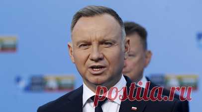 Дуда: НАТО разместит склады с оружием в Польше для быстрой переброски войск. Польский президент Анджей Дуда заявил, что блок НАТО принял решение о размещении складов с вооружением в Польше, чтобы обеспечить быструю переброску войск. Читать далее