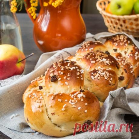 ПЛЕТЕНАЯ БУЛКА С ИЗЮМОМ