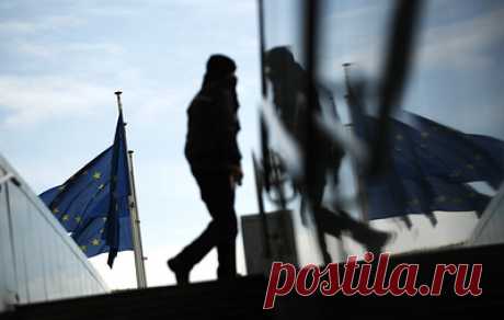 Дипломат РФ заявил о переходе Евросоюза от экономического блицкрига к блокаде России. У Брюсселя еще достаточно рычагов давления, считает и.о. постпреда РФ при ЕС Кирилл Логвинов