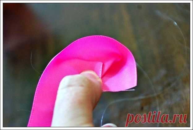 Цветы из атласной ленты