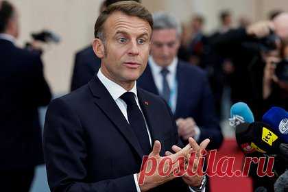 Макрон посетовал на вырождение демократии в Европе