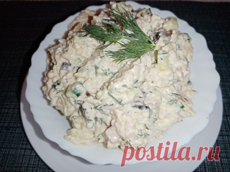 Салат "Сытый папа" с грибами, ветчиной и свежим огурчиком | Кулинарные записки обо всём | Пульс Mail.ru Очень вкусный, простой и сытный салат, который обожают мужчины всех возрастов. Не только папы, но и мальчики и даже дедушки.