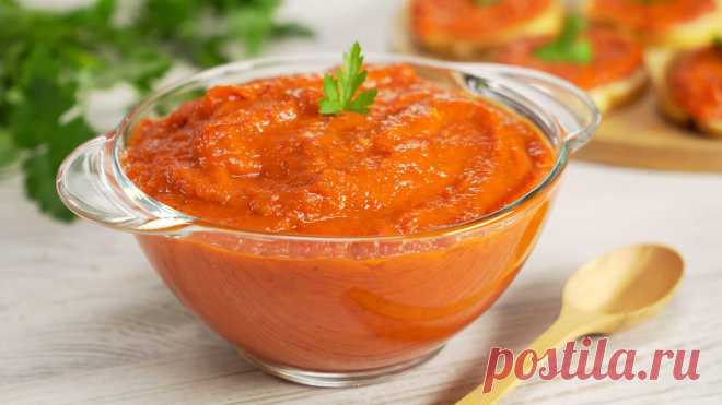 Айвар. Балканская кухня.  Рецепт от Всегда Вкусно! Айвар наверное самое знаменитое блюдо балканской кухни. Название его произошло от турецкого «havyar» - икра, и если это овощная икра, то ее смело можно отнести к самым элитным рецептам икры из овощей. Мы полностью согласны с таким мнением, потому что настоящий айвар это невероятно вкусно! Попробуйте и убедитесь сами.