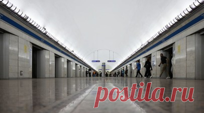 Пенсионерку, столкнувшую девочку в метро Москвы, штрафовали за дискредитацию ВС. Пенсионерку, столкнувшую девочку на пути в московском метро, ранее штрафовали за дискредитацию ВС России. Читать далее