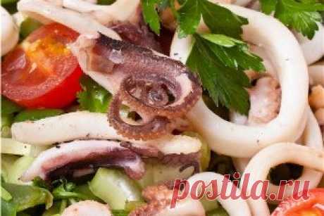 Экзотические салаты с морепродуктами