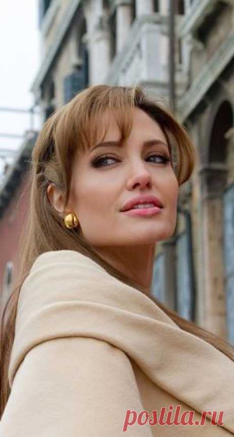 МИР ПОЗДРАВЛЕНИЙ И ОТКРЫТОК...
Лариса Щербакова (Кузнецова)