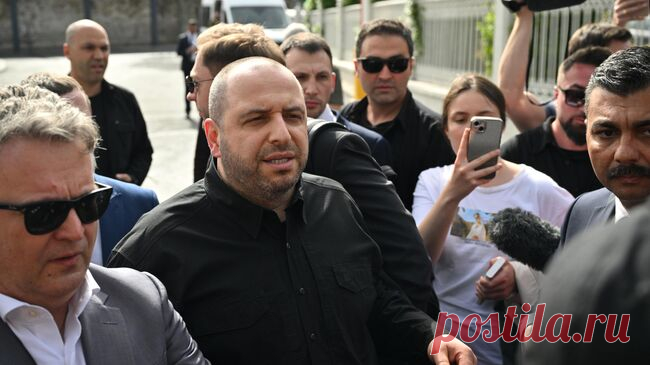 СМИ: Умеров встретился с главой МИД Турции