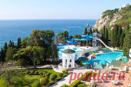 Крым, Ялта, Шикарная «Palmira Palace» 4+* с 01.06 10 дней (проживание без перелета) 2 взрослых+ ребенок 0-4,99 на полупансионе 112 500 руб. 2 взрослых+ ребенок 5-11,99 на полупансионе 134 000 руб. Есть цены на завтраках и трехразовом питании Отель «Пальмира-Палас» расположен на Южном берегу Крыма в 8 км от центра г. Ялта, в пгт. Курпаты...