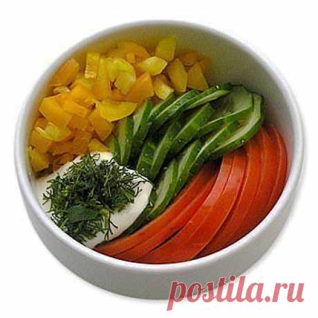 ♦ ЛЕТНИЙ ♦ 
Летний вкус зимой и летом.  
Огурец, помидор, перец сладкий, майонез (сметана), зелень.