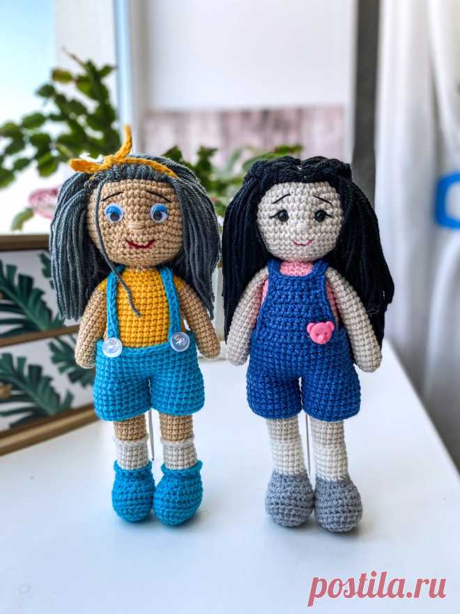 PDF Малышка Ася крючком. FREE crochet pattern; Аmigurumi doll patterns. Амигуруми схемы и описания на русском. Вязаные игрушки и поделки своими руками #amimore - кукла в комбинезоне, куколка, девочка.