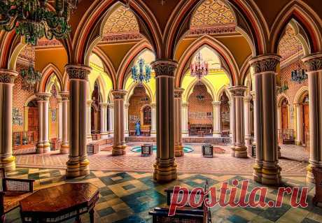 Бангалорский дворец (Bangalore Palace)..