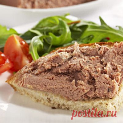 Свиная печень - рецепты с фото - PhotoRecept.ru Считается, что свиная печень по вкусу лучше говяжьей. В результате правильного приготовления, печень получается более нежной и имеет менее выраженный запах, присущий этому продукту.