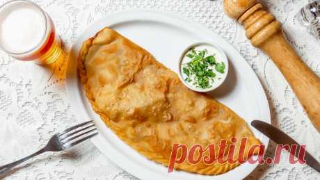 ЧЕБУРЕК  Чебуреки хрустящие сочные - самый лучший рецепт! Вы будете в восторге! Мне понадобилось много времени, чтобы выработать этот идеальный чебурек. Теперь готовлю только так не только дома, но и у себя в ресторане. Все секреты приготовления, чтобы у каждого получалось вкусно. Не забудьте...