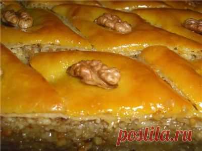 Пахлава с орехами : Выпечка сладкая