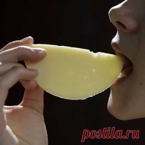 Такой сыр не купишь ни в одном магазине: рецепт самого вкусного плавленого сыра