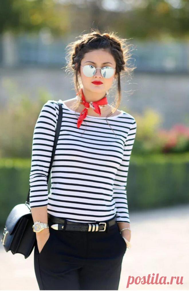 Жизнь в полоску или мода и тельняшка. Примеры для весны и лета 2021.
Тельняшка! У кого-то это вещь ассоциируется с одеждой моряка, а для кого-то это неотъемлемая часть гардероба. Мы рассмотрим варианты футболок и лонгсливов заимствовавших расцветку у тельняшки. Полоска может быть синяя или черная, обязательно в чередовании с белой. Современная индустрия моды выпускает большое многообразие...
Читай дальше на сайте. Жми подробнее ➡