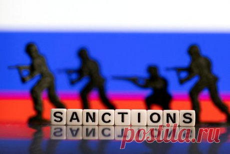 Западные страны обсудят введение новых санкций против России. Западные страны обсудят введение новых санкций против России, чтобы пресечь их обход. Уточняется, что США, Европейский союз и другие ключевые союзники Украины разрабатывают пакет ограничительных мер, направленных против Москвы, чтобы закрыть лазейки в существующих санкциях.