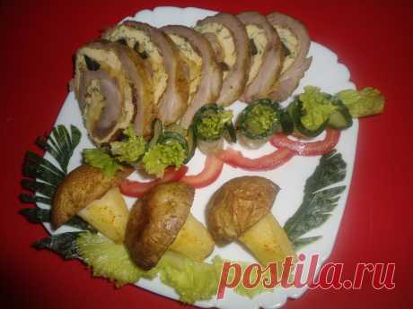 Мясной рулет с омлетом, сыром и маслинами рецепт пошаговый https://ligakulinarov.ru/r/myasnoy_rulet_s_omletom_syrom_i_maslinami_2002