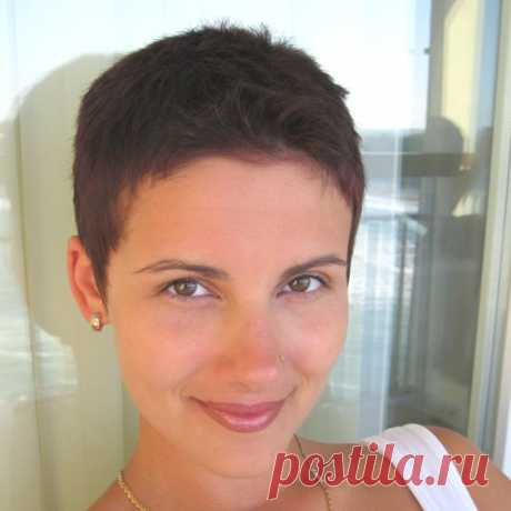 20 Women's Attractive Super Short Hairstyles (WITH PICTURES)