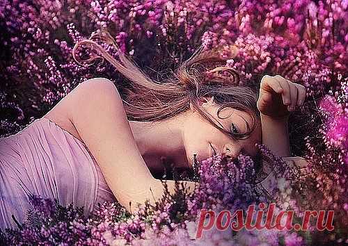 Когда человек мыслит глубоко и серьёзно, ему плохо приходится среди широкой публики

Кто долго раздумывает, не всегда находит лучшее решение.

Конечно, обдумывай «что», но ещё больше обдумывай «как»!
Иоган Вольфганг фон Гёте