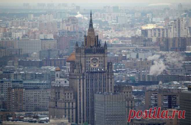 Москва грозит принять не то что симметричные, а чрезвычайные меры. Бельгии мало не покажется. » 10 Сводок