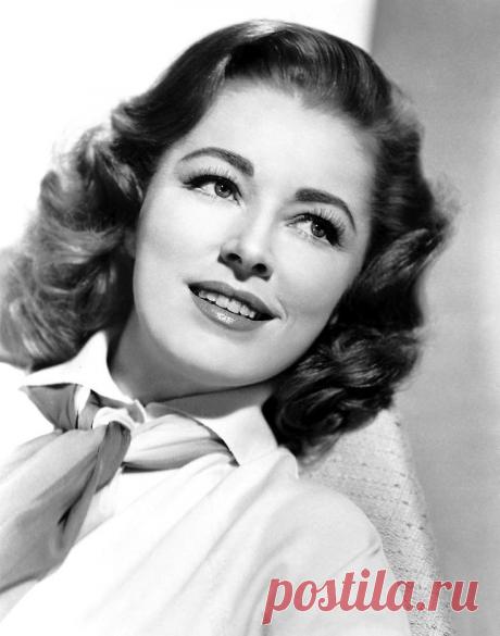 Элинор Паркер