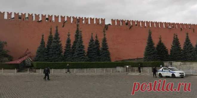 Стена Кремля лишилась одного из зубцов в результате сильного ветра: Яндекс.Новости