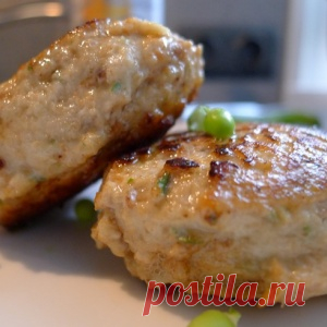 Удачный рецепт котлеток, приготовленных в духовке