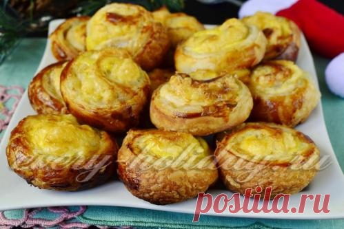 Булочки "Улитки" с курицей и сыром: рецепт с фото