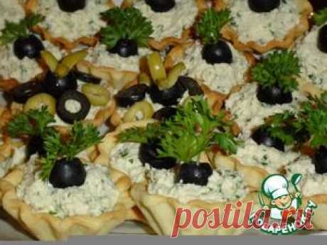 Тарталетки с сырно-куриной закуской - кулинарный рецепт