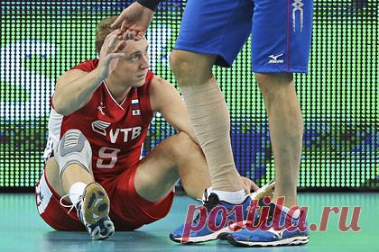 «Спартаку» предрекли поражения во всех матчах Лиги Европы. Бывший волейболист сборной России Алексей Спиридонов оценил шансы московского «Спартака» на успешное выступление в групповом этапе Лиги Европы. Спортсмен предрек красно-белым шесть поражений в шести матчах. По его мнению, россияне могут лишь рассчитывать на одну ничью с «Легией».