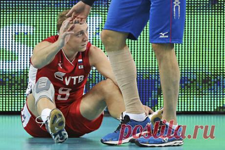 «Спартаку» предрекли поражения во всех матчах Лиги Европы. Бывший волейболист сборной России Алексей Спиридонов оценил шансы московского «Спартака» на успешное выступление в групповом этапе Лиги Европы. Спортсмен предрек красно-белым шесть поражений в шести матчах. По его мнению, россияне могут лишь рассчитывать на одну ничью с «Легией».