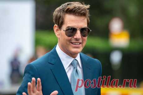 У Тома Круза угнали элитный BMW с багажом стоимостью 100 тысяч фунтов. Голливудского актера Тома Круза обокрали, угнав автомобиль BMW с багажом стоимостью 100 тысяч фунтов стерлингов. Инцидент произошел в британском Бирмингеме, во время съемок эпизода для новой части франшизы «Миссия невыполнима». Элитный автомобиль в этот момент был припаркован возле отеля, где остановился актер.