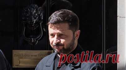 Меркурис: Зеленский потерял связь с реальностью из-за успехов ВС России. На фоне наступления ВС России Владимир Зеленский потерял связь с объективной реальностью. Такое мнение выразил британский военный аналитик Александр Меркурис в эфире YouTube-канала. Читать далее